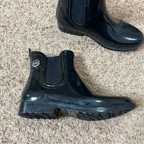Michael Kors black booties size 7 - Picture 3 of 12